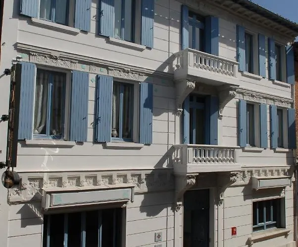 Marceillac ホテル カステルサラザン