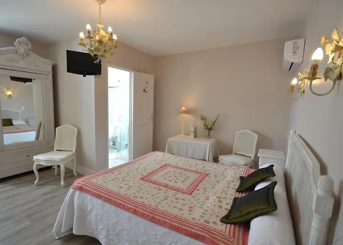 Marceillac 3* カステルサラザン