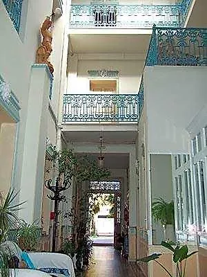 Marceillac Hotel 3*